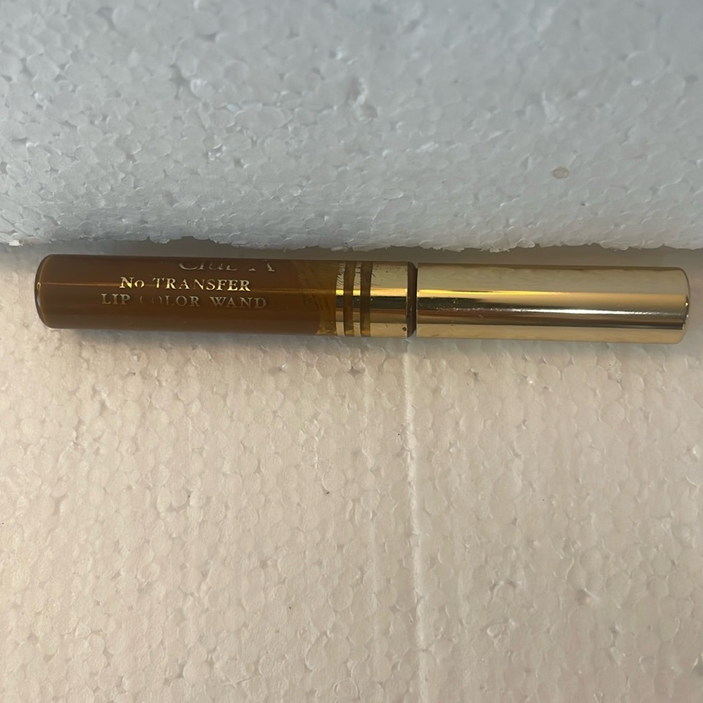 Signature club A no transfer lip color wand